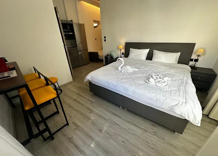 Апартаменты Travellers Corfu Town Luxury Suites, & *