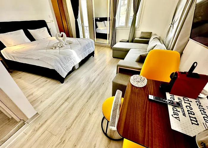 Travellers Corfu Town Luxury Suites, & * Corfu (city)