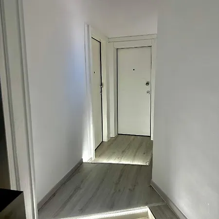 Travelers Luxury Suites, & Διαμέρισμα Corfu (city)