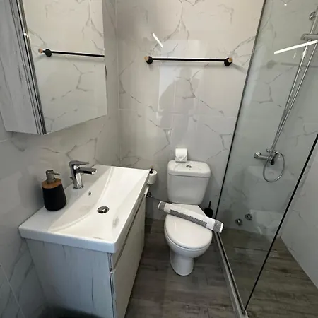 Travellers Corfu Town Luxury Suites, & *