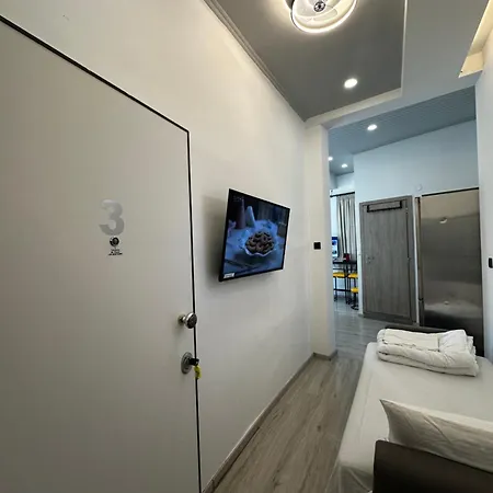 Διαμέρισμα Travelers Luxury Suites, & *