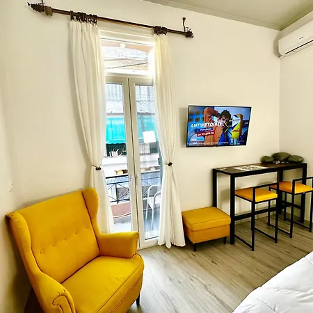 Travelers Luxury Suites, & Διαμέρισμα *
