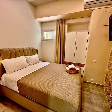 Travelers Luxury Suites, &