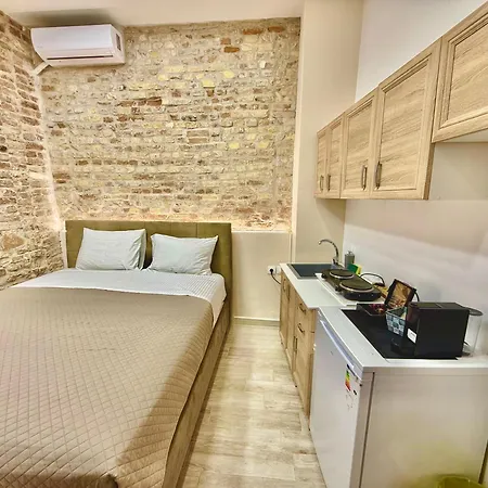 Travelers Luxury Suites, & * Corfu (city)