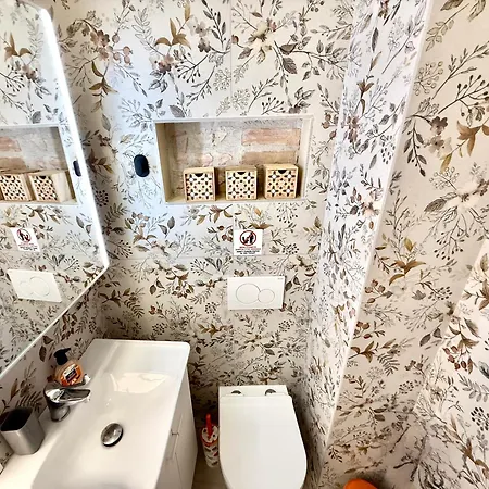 Travellers Corfu Town Luxury Suites, & *