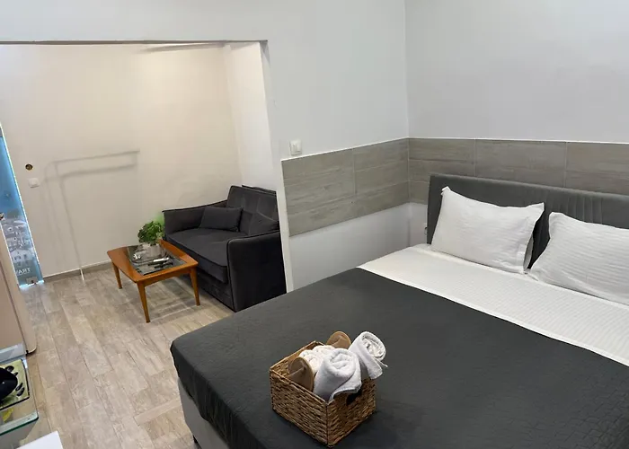 Travellers Corfu Town Luxury Suites, & *