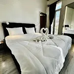 Travellers Corfu Town Luxury Suites, & Apartment