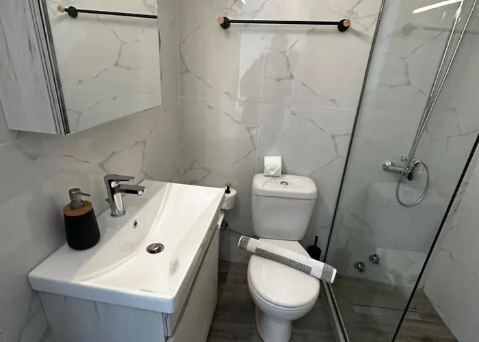 Travellers Corfu Town Luxury Suites, & *