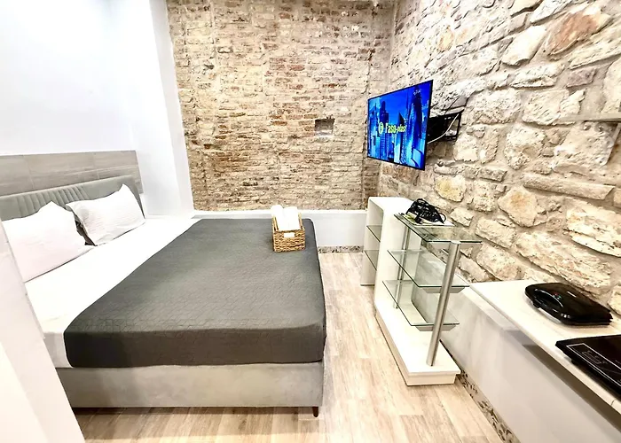 Travellers Corfu Town Luxury Suites, & Apartment Corfu (city)