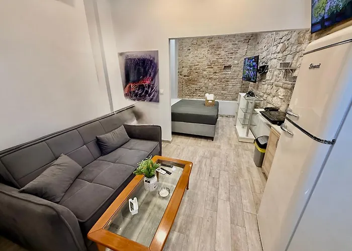Apartment Travellers Corfu Town Luxury Suites, & *